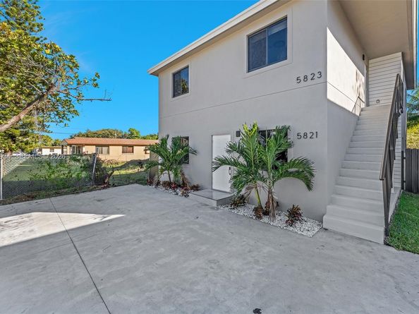 5821 NW 30th Ave, Miami FL 33142