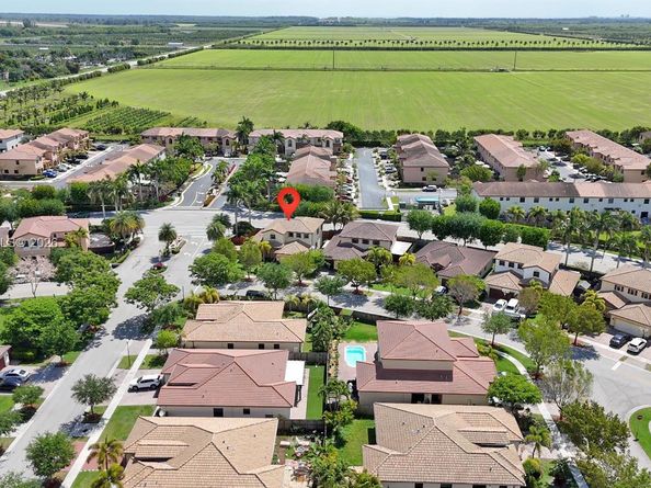 3698 SE 2nd Dr, Homestead FL 33033