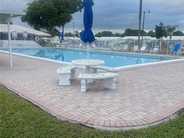 2501 W Golf Blvd 128, Pompano Beach FL 33064