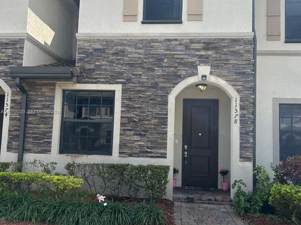 11578 SW 248th Ter, Homestead FL 33032