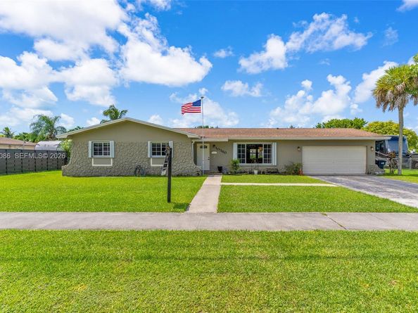 10360 SW 112th St, Miami FL 33176