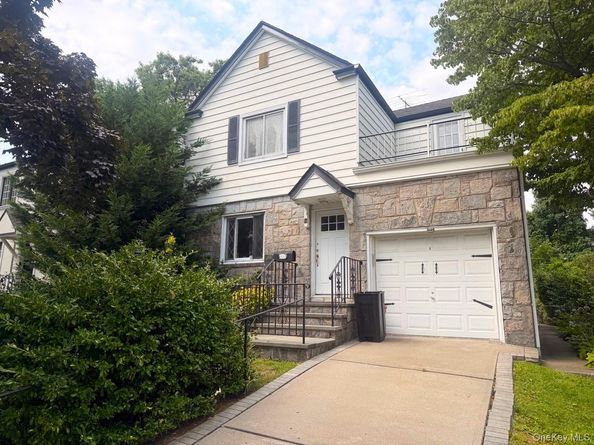 80-50 214th Street, Hollis Hills NY 11427