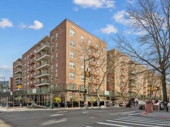 142-05 Roosevelt Avenue