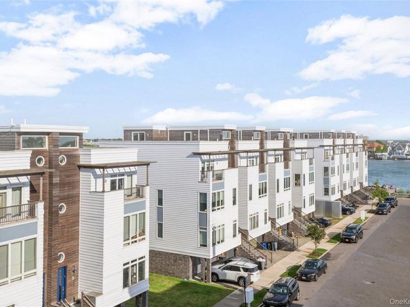 152 Beach 5th Street, Far Rockaway NY 11691