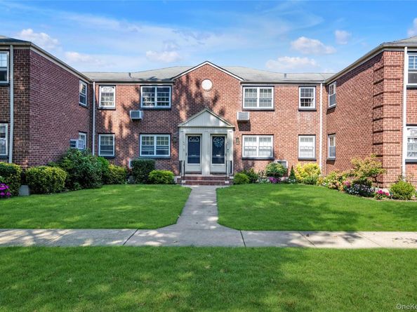 211-11 73 Avenue B, Bayside NY 11364