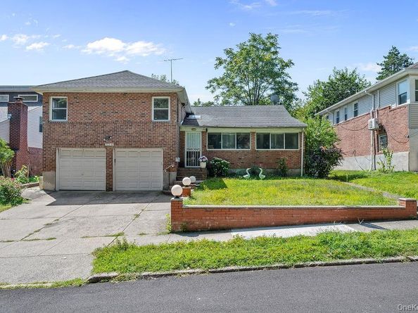 222-60 Birmington Parkway, Bayside NY 11364