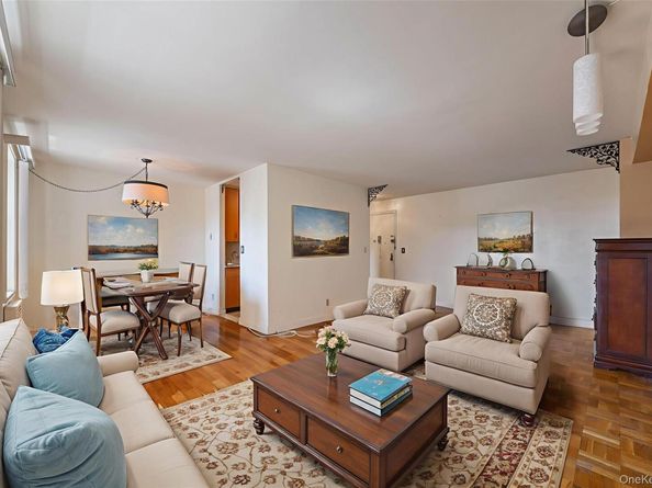 1304 Midland Avenue C20, Yonkers NY 10704