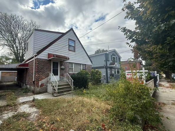 164-38 77 Avenue, Fresh Meadows NY 11366