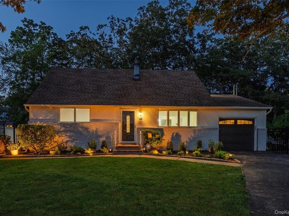 45 N Ronald Drive, Amityville NY 11701