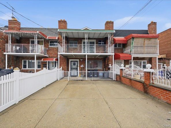 707 Hollywood Avenue, Bronx NY 10465