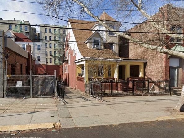 3207 Wallace Avenue, Bronx NY 10467