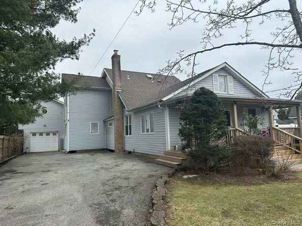 8 Alexander Avenue, Farmingdale NY 11735