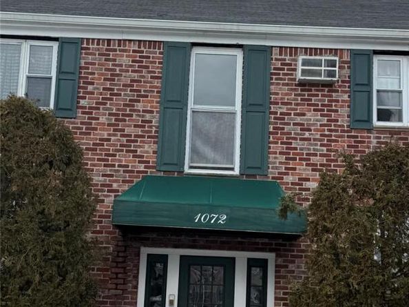 1072 Fenwood Drive 4, Valley Stream NY 11580