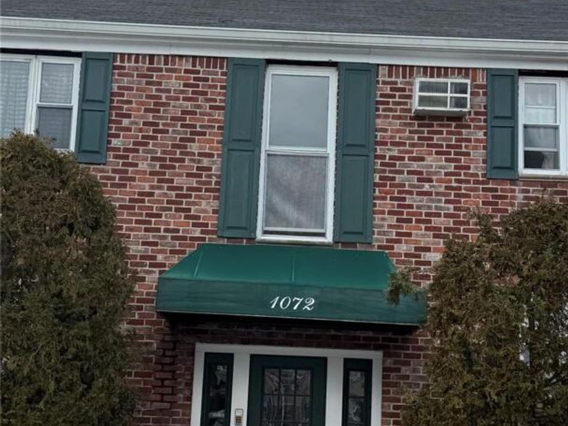 1072 Fenwood Drive 4, Valley Stream NY 11580