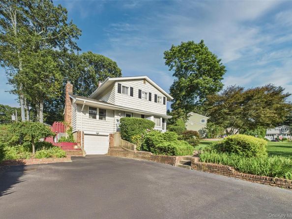 5 Gristmill Drive, Kings Park NY 11754