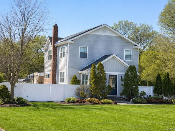 1196 Coates Avenue, Holbrook NY 11741