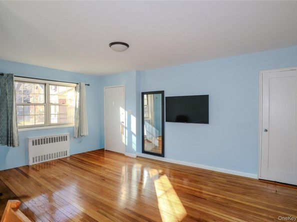 211-07 73 Avenue A, Bayside NY 11364