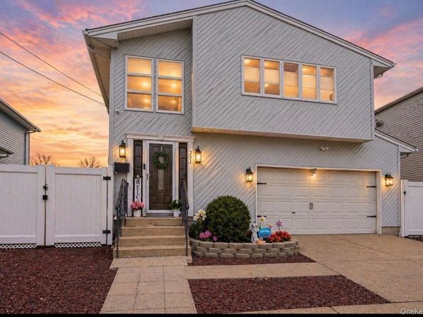 251 Arthur Street, Freeport NY 11520