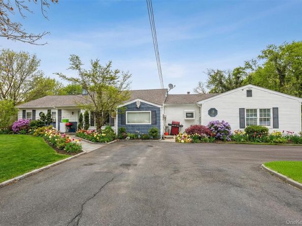 355 Dayton Avenue, Manorville NY 11949