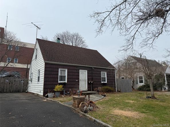 431 Franklin Avenue, Hewlett NY 11557