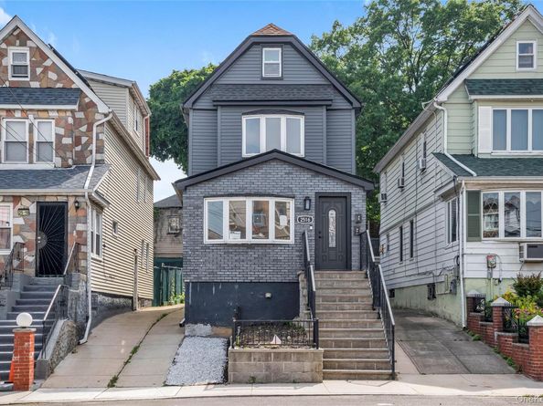 2516 Curtis Street, East Elmhurst NY 11369