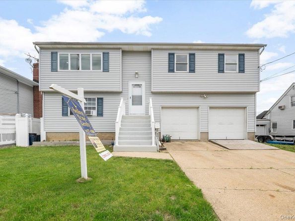 801 S Long Beach Avenue, Freeport NY 11520