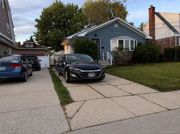 23 Allen Street, Hempstead NY 11550