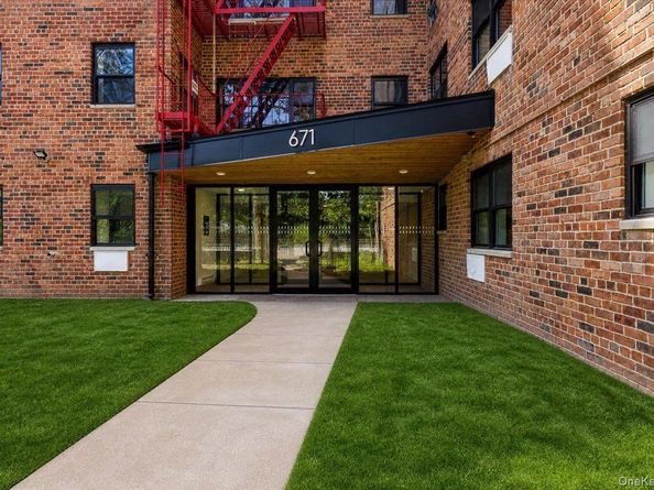 671 Bronx River Road 2f, Yonkers NY 10704