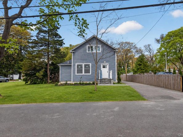 33 Fischer Avenue, Islip Terrace NY 11752