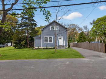 33 Fischer Avenue
