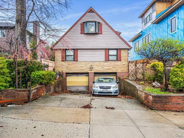 8543 211th Street, Hollis Hills NY 11427