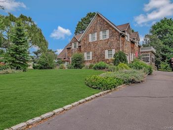 1000 Green Hill Lane