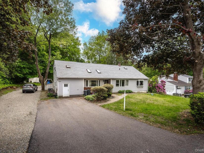 929 Fox Meadow Road, Yorktown Heights NY 10598