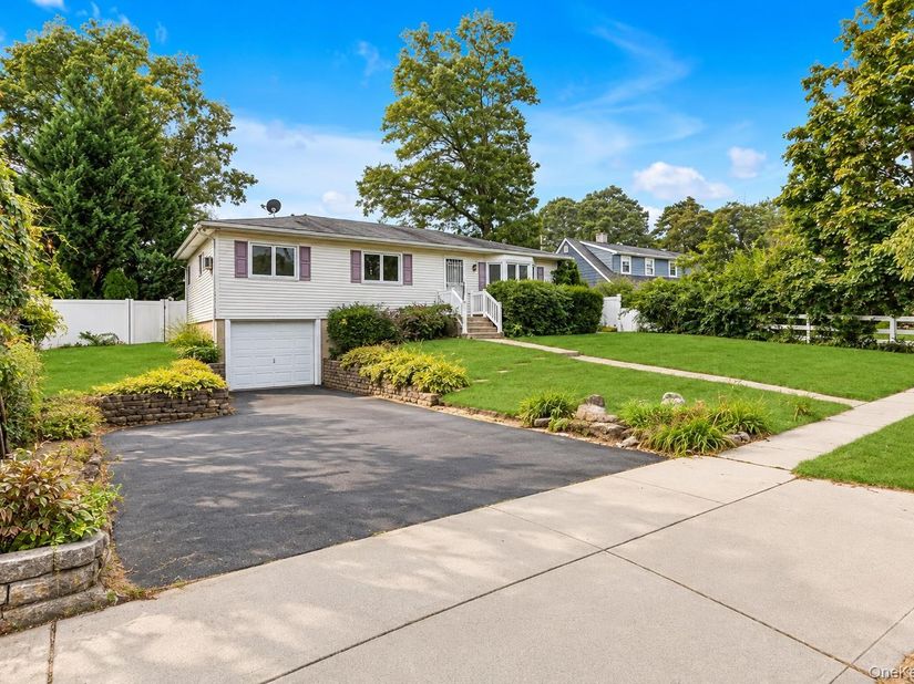 270 Browns Road, Nesconset NY 11767