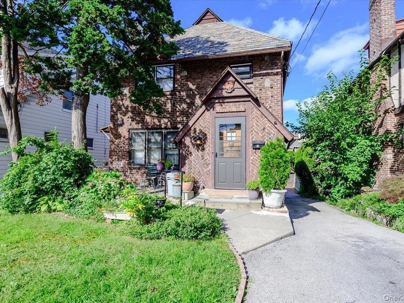 631 Kimball Avenue, Yonkers NY 10704