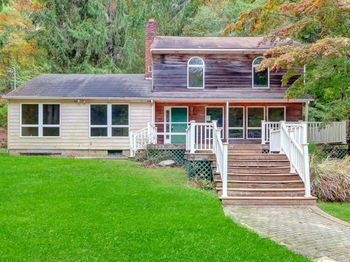 56 E Bartlett Road