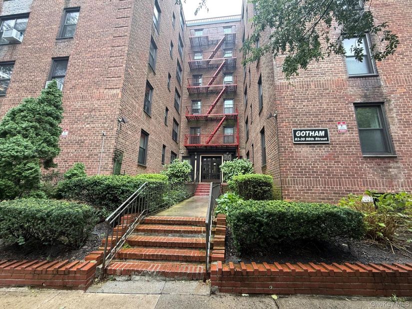 83-30 98 Street 1A, Woodhaven NY 11421