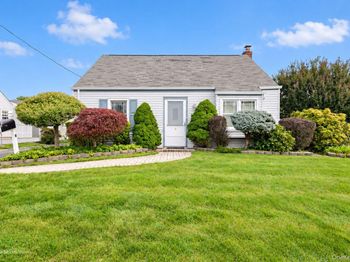 8 Park Circle N