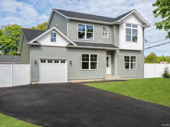 158 Mount Vernon Avenue, Patchogue NY 11772