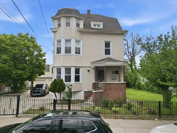 844-48 E 215th Street, Bronx NY 10467