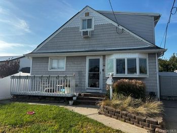14 E Seacrest Avenue
