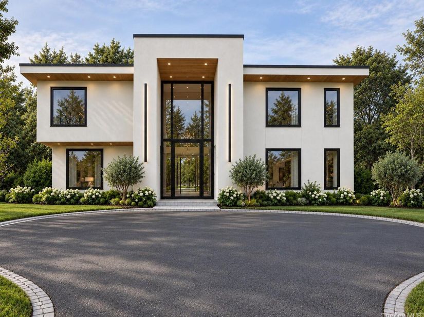 37 Grayon Drive, Dix Hills NY 11746