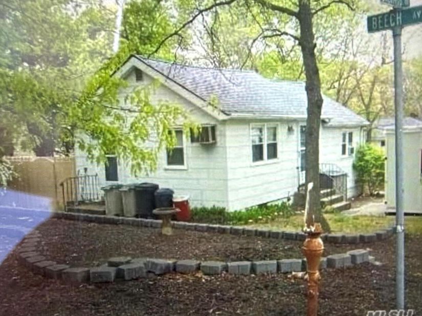43 Beech Avenue, Farmingville NY 11738
