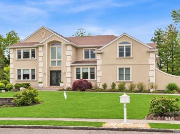 3 Chauncey Place