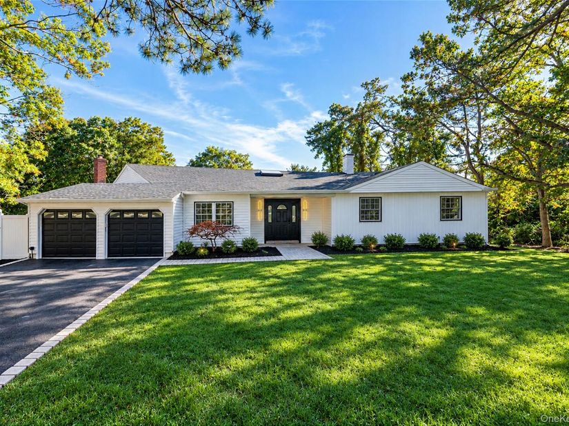 67 Chestnut Street, Coram NY 11727