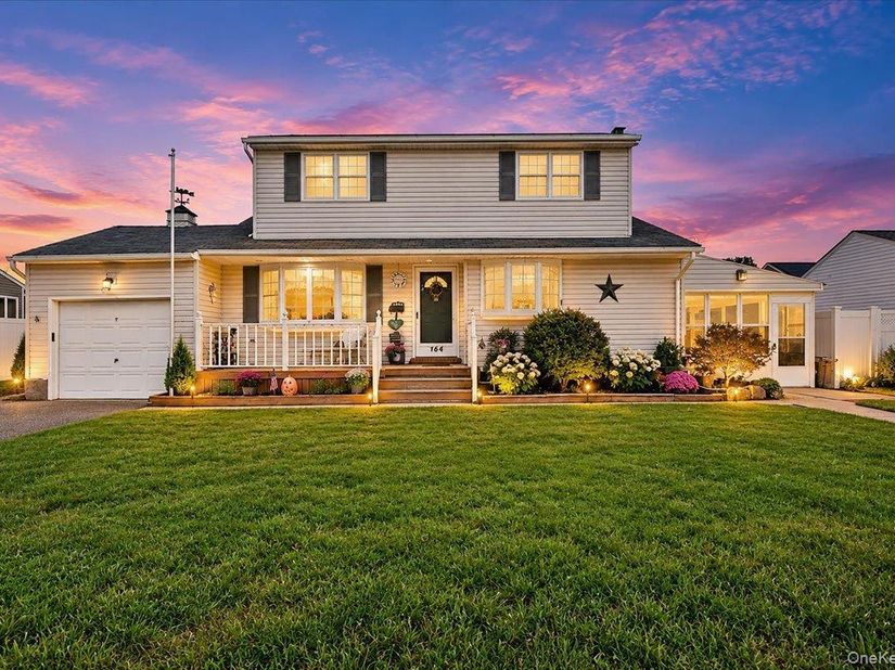 169 N Nassau Avenue, Massapequa NY 11758