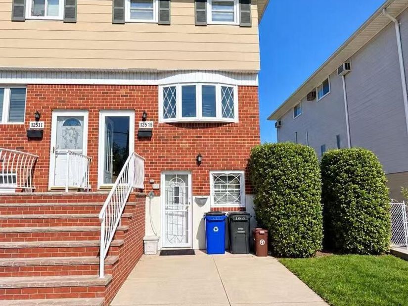 12515 11th Avenue, College Point NY 11356