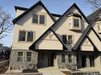 65 W 2nd Street