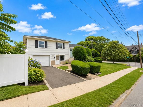 3 Soundview Street, New Rochelle NY 10805