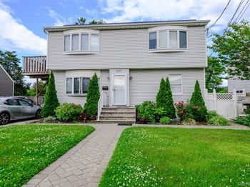 2477 Margaret Street